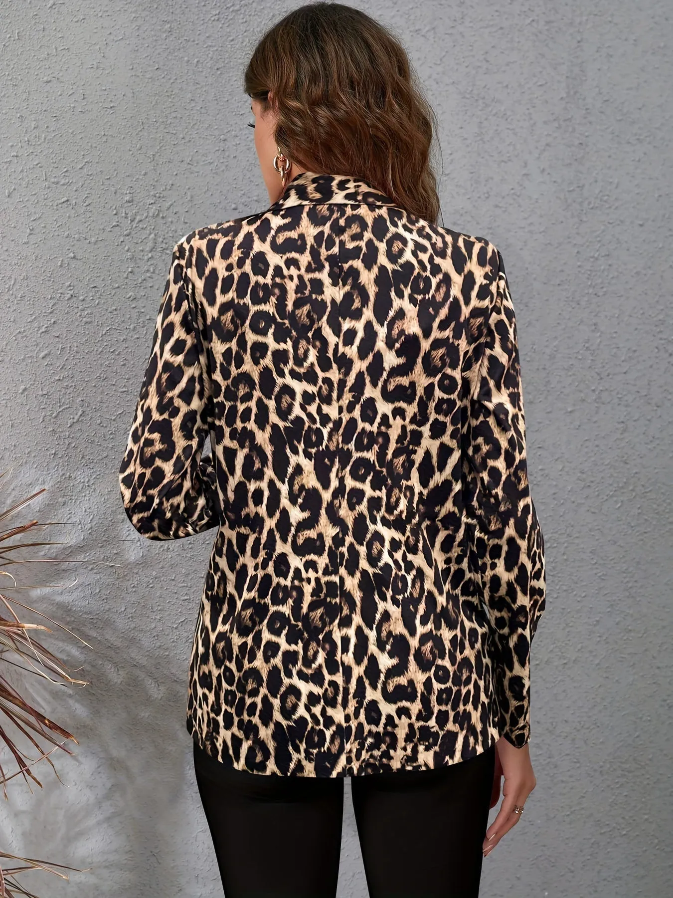 EMIRAH | Leopard Print Blazer with Long Sleeves